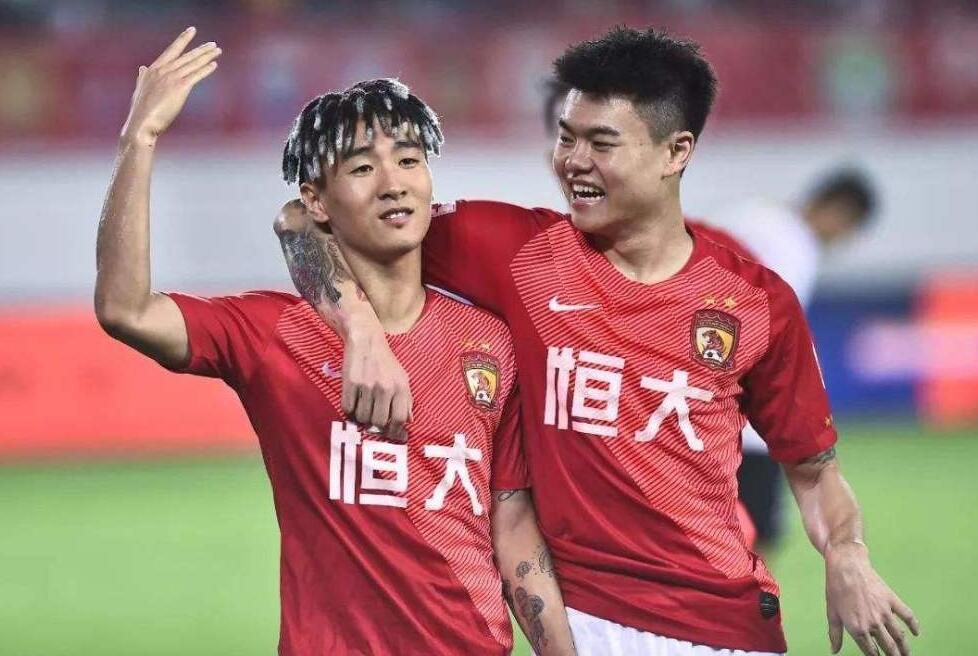 妈，这是送你的。